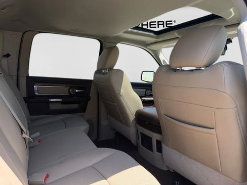 Used 2018 RAM 1500 Laramie w/ Convenience Group AWD/4WD image 31