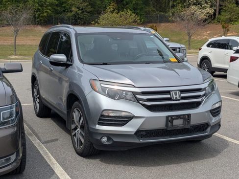 Used 2018 Honda Pilot Elite image 1