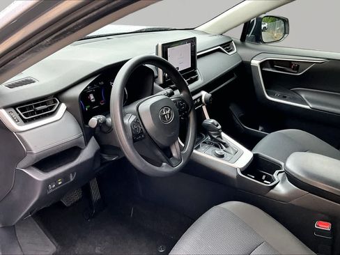 Certified 2024 Toyota RAV4 LE AWD/4WD image 18