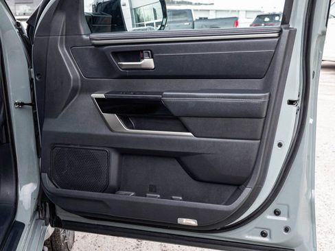 Used 2024 Toyota Tundra Limited image 12