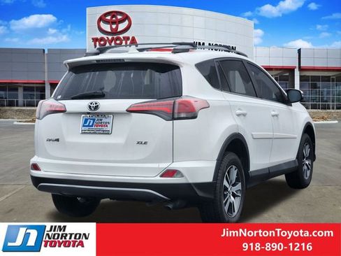 Used 2017 Toyota RAV4 XLE image 6