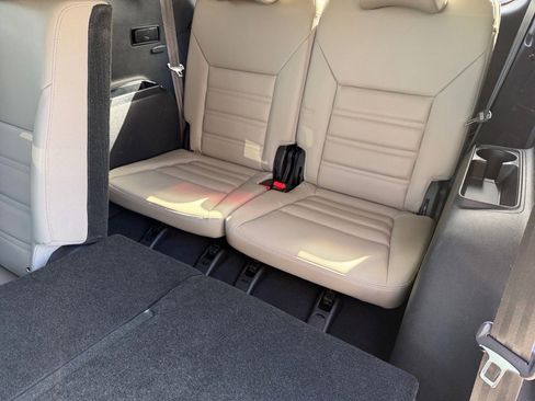 Used 2019 Kia Sorento EX w/ EX Touring Package image 14