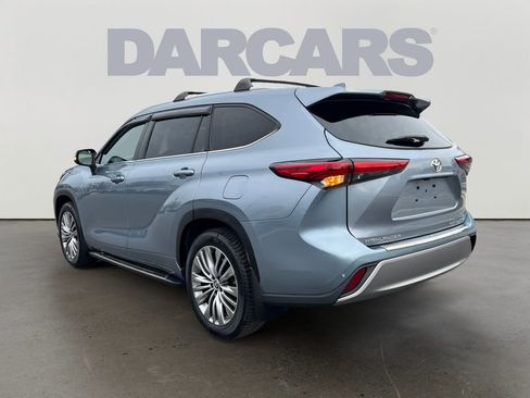 Used 2021 Toyota Highlander Platinum image 5