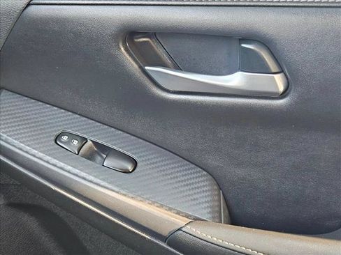 Used 2024 Nissan Sentra SV FWD image 12