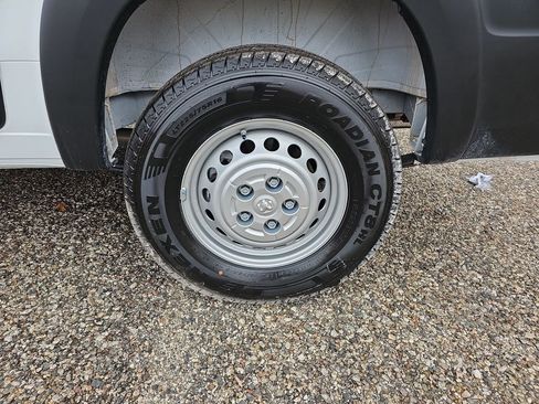 New 2026 RAM ProMaster 2500 w/ Convenience Group image 30