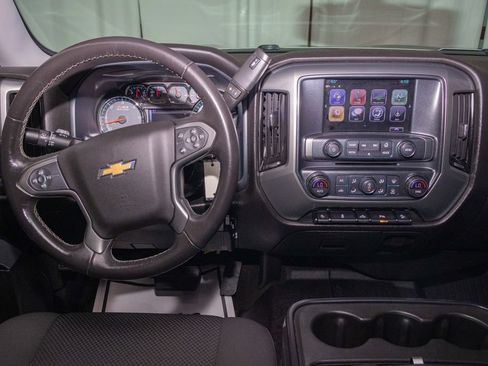 Used 2018 Chevrolet Silverado 1500 LT w/ All Star Edition AWD/4WD image 15
