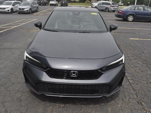 Used 2026 Honda Civic Sport Touring image 2