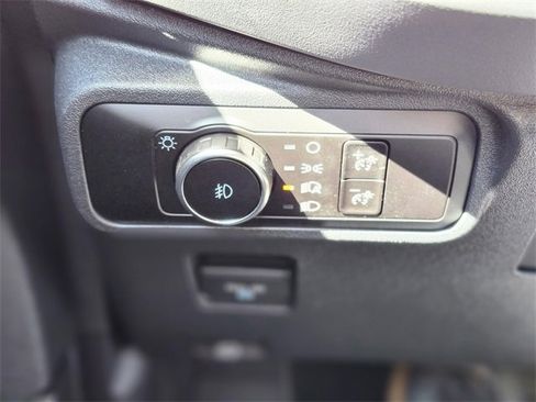 New 2025 Ford Bronco Outer Banks w/ Sasquatch Package image 24