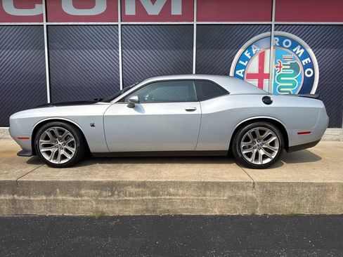 Used 2020 Dodge Challenger R/T Scat Pack image 11