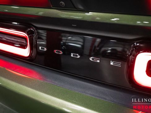 Used 2020 Dodge Challenger SRT Hellcat Redeye RWD image 15