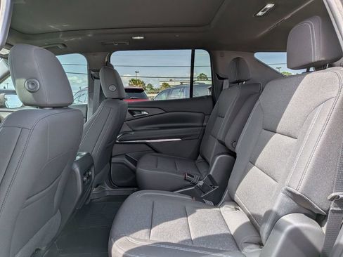 New 2026 Chevrolet Traverse LT w/ Sun and Wheel Package image 29