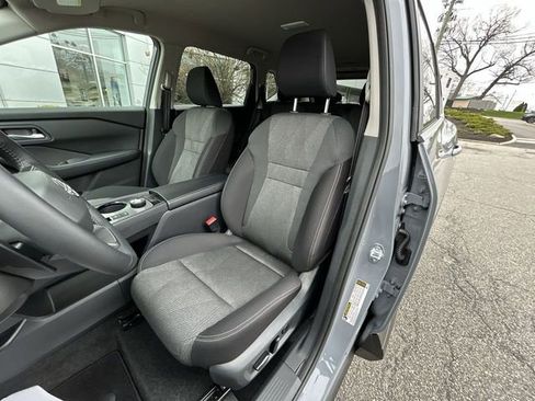 Certified 2026 Nissan Rogue SV w/ Cold Weather Package AWD/4WD image 15