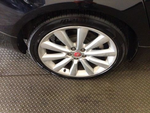 Used 2014 Jaguar XF 3.0 RWD image 28