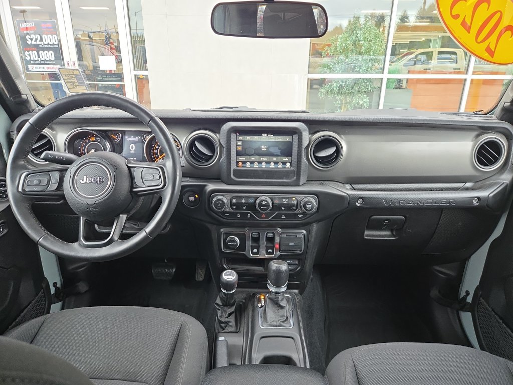 Used 2023 Jeep Wrangler Sport AWD/4WD image 17