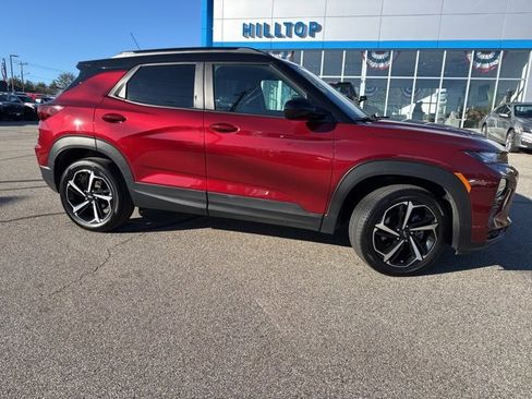 Certified 2023 Chevrolet TrailBlazer RS w/ Convenience Package image 3