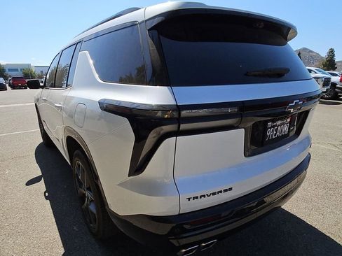 Used 2024 Chevrolet Traverse RS w/ LPO, Floor Liner Package FWD image 7