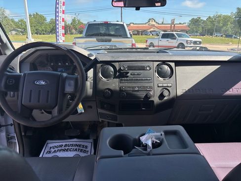 Used 2015 Ford F250 XL AWD/4WD image 13