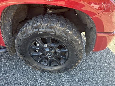 Used 2021 Toyota Tundra SR5 w/ SX Package image 8