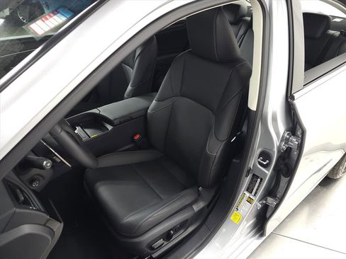 Certified 2024 Lexus ES 350 w/ Premium Package image 15