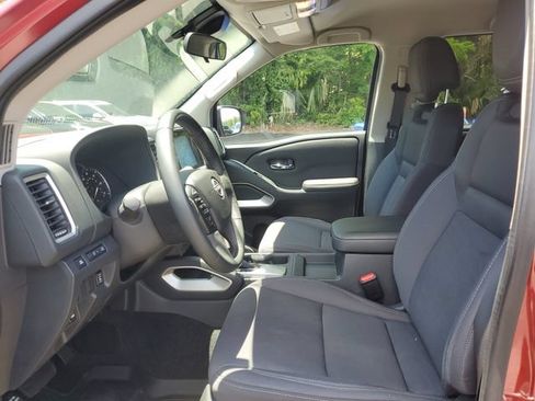 Used 2022 Nissan Frontier SV AWD/4WD image 15