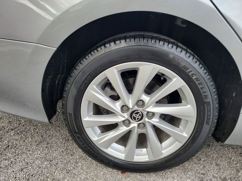 Used 2023 Toyota Camry LE image 7