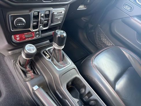 Used 2021 Jeep Wrangler Unlimited Rubicon image 13