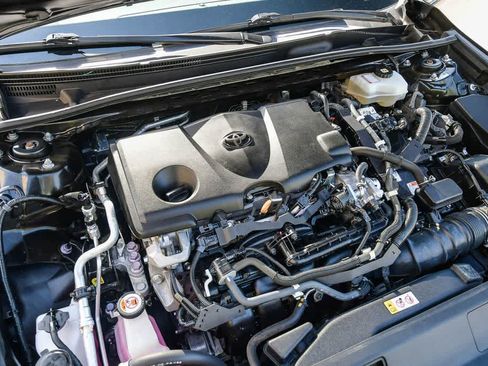 Used 2022 Toyota Camry LE FWD image 28