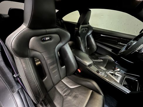 Used 2018 BMW M4 Coupe image 12