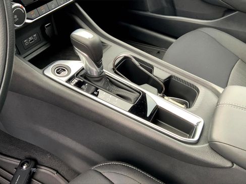 New 2025 Nissan Sentra SV image 9