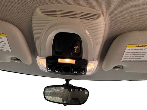 Used 2016 MINI Cooper 2-Door Hardtop image 27