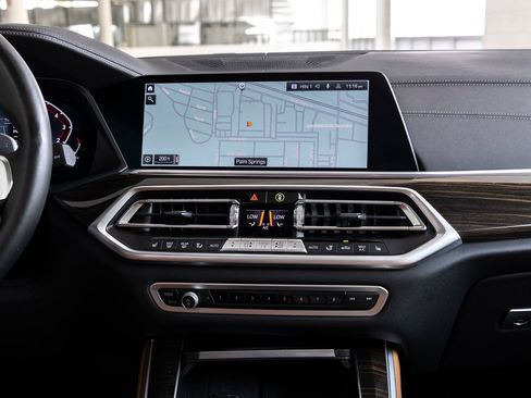 Used 2023 BMW X5 sDrive40i w/ M Sport Package RWD image 12