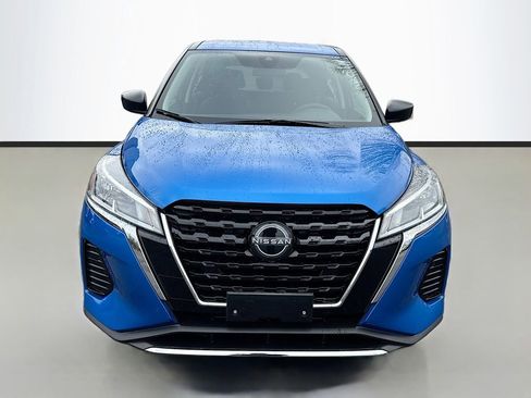 Used 2024 Nissan Kicks S image 2