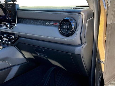 Used 2023 Chevrolet Colorado ZR2 w/ ZR2 Convenience Package III image 20