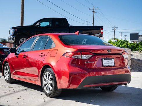 Used 2020 Toyota Corolla LE FWD image 5