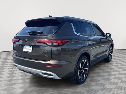 Used 2022 Mitsubishi Outlander SEL image 4