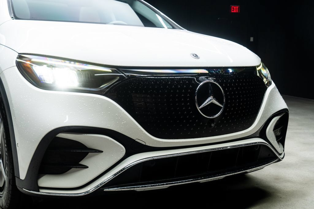 Used 2023 Mercedes-Benz EQE 350+ SUV w/ AMG Line Exterior Package image 7