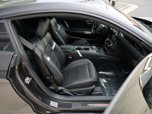 Used 2022 Ford Mustang Shelby GT500 w/ Technology Package image 42