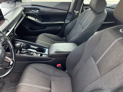 Used 2024 Honda Accord Sport image 16