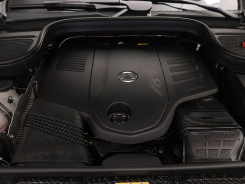 New 2026 Mercedes-Benz GLS 450 4MATIC image 11