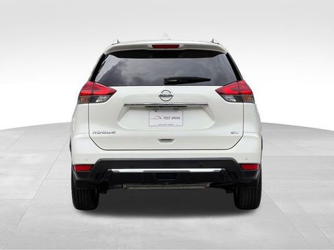 Used 2020 Nissan Rogue SV FWD image 4