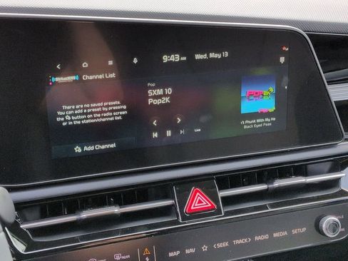 New 2026 Kia Niro EX FWD image 13