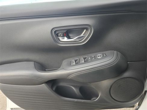 Used 2023 Honda HR-V EX-L image 14