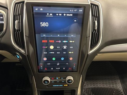 Used 2021 Ford Edge Titanium w/ Class II Trailer Tow Package image 38