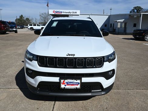 New 2026 Jeep Compass Latitude image 6
