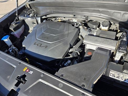 Certified 2022 Kia Telluride S AWD/4WD image 18