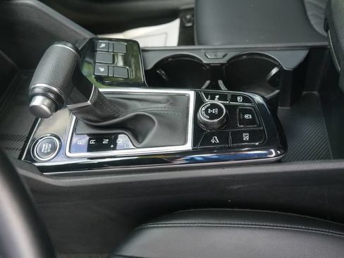Used 2024 Kia Sportage X-Line w/ X-Line Premium Package AWD/4WD image 40