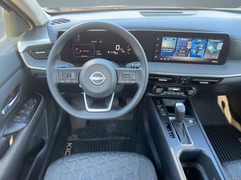 New 2026 Nissan Kicks SV image 25