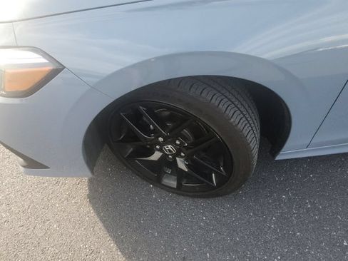 Used 2024 Honda Civic Sport image 10