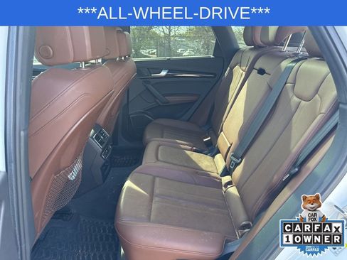 Used 2019 Audi Q5 Prestige w/ Prestige Package image 25