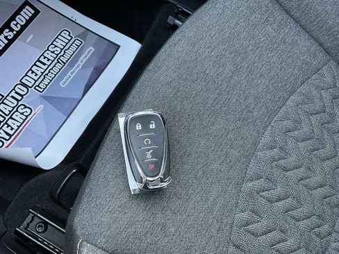 Used 2023 Chevrolet Equinox LT w/ Driver Convenience Package image 25